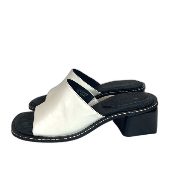 Easentials Slides White Sandals Square Toe Y2K Block Heel Leather 9W - Picture 14 of 14
